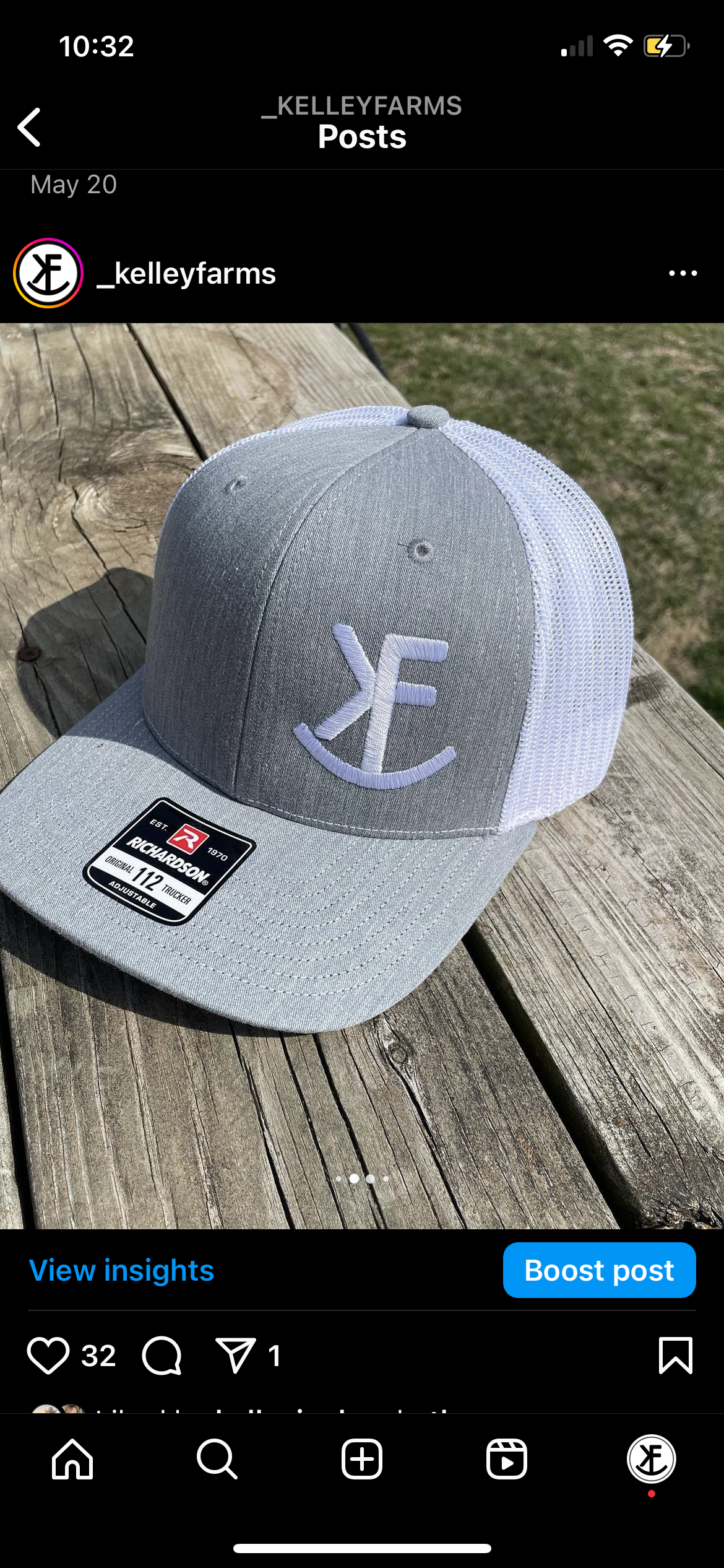 T-Shirt Gray Brand Cap